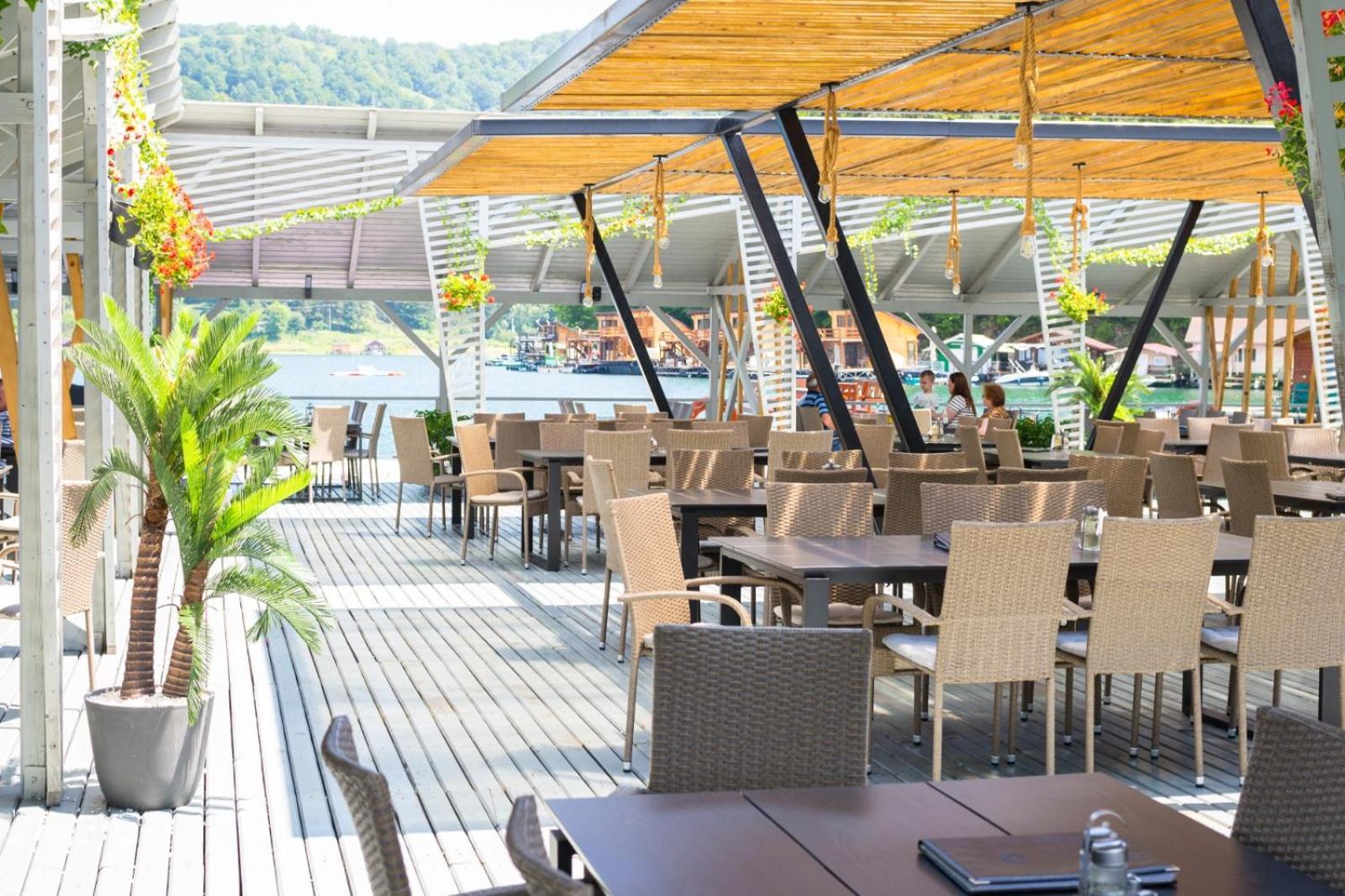 Hotel Pescarus Port Bicaz Dış mekan fotoğraf