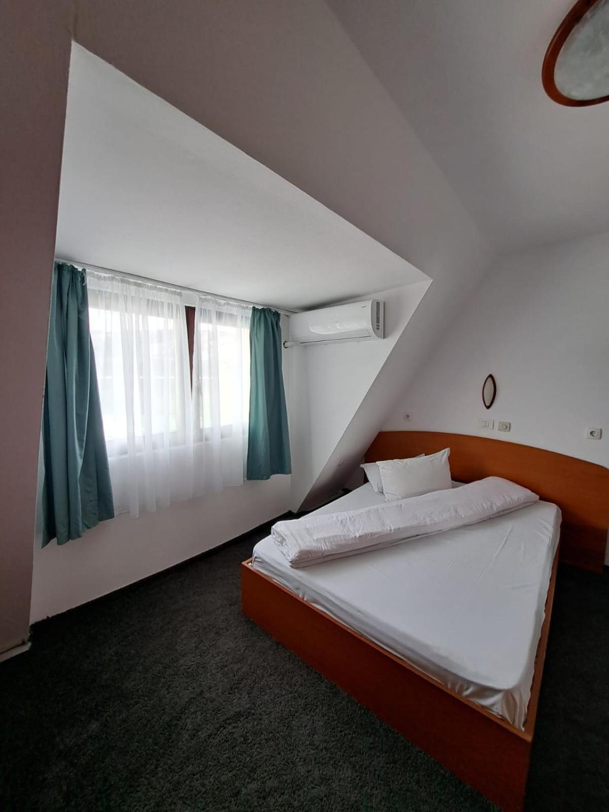 Hotel Pescarus Port Bicaz Dış mekan fotoğraf