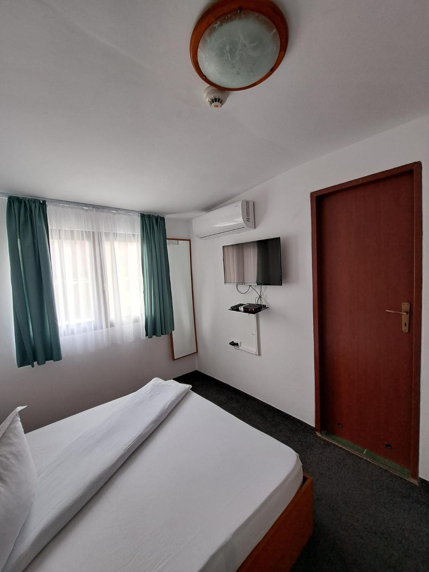 Hotel Pescarus Port Bicaz Dış mekan fotoğraf
